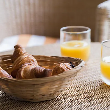 Borghese, The Originals Relais Hotel