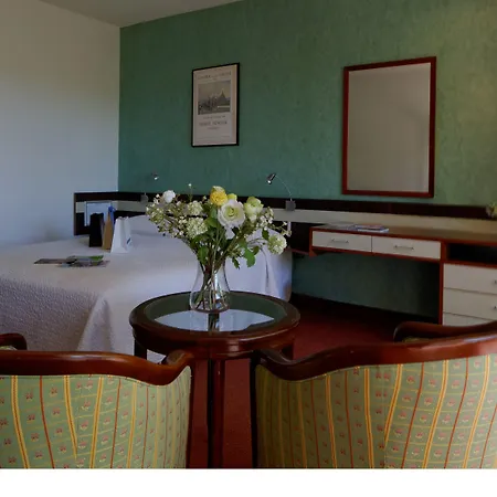 Hotel Borghese, The Originals Relais Gréoux-les-Bains