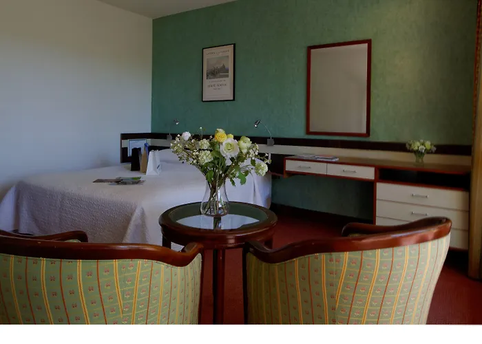 호텔 Borghese, The Originals Relais 그뢰오레방