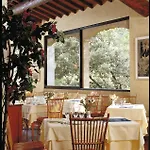 Borghese, The Originals Relais Greoux-les-Bains