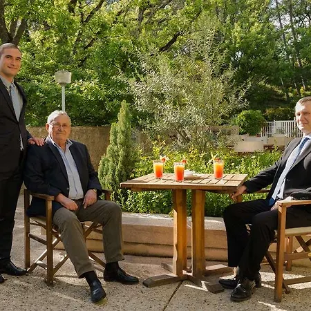 Otel Borghese, The Originals Relais Gréoux-les-Bains