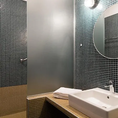 Borghese, The Originals Relais מלון Gréoux-les-Bains