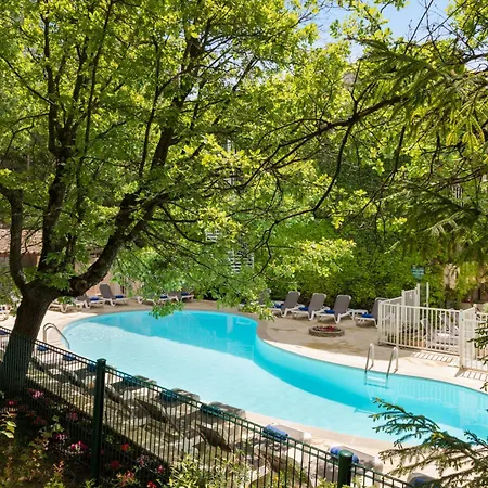 Borghese, The Originals Relais Gréoux-les-Bains