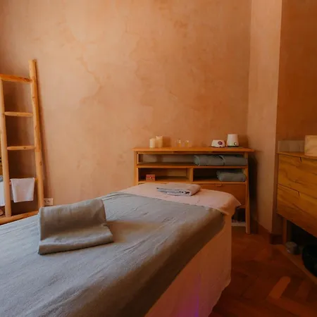 Hotel Borghese, The Originals Relais Gréoux-les-Bains