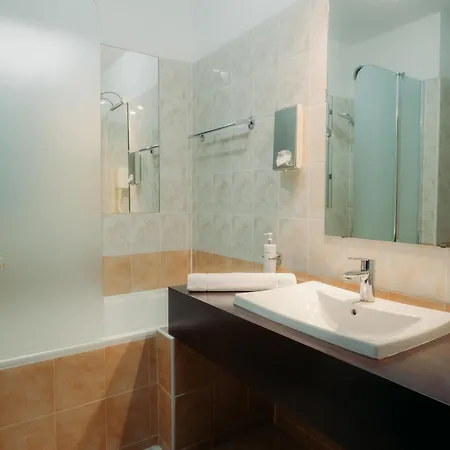Borghese, The Originals Relais Hotel