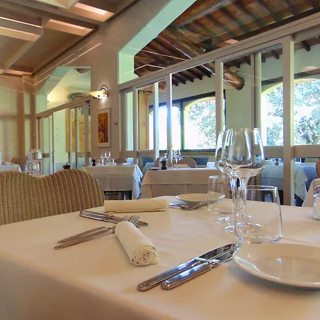 Borghese, The Originals Relais Hotell Gréoux-les-Bains