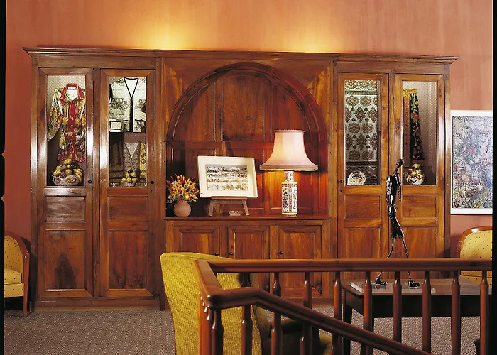 Borghese, The Originals Relais 4* Greoux-les-Bains