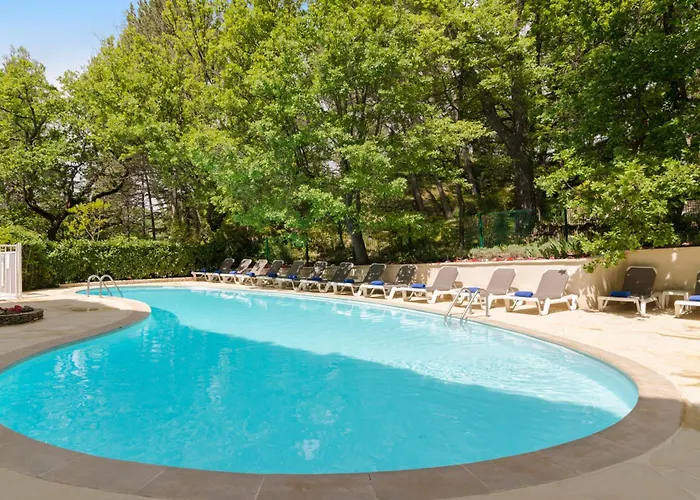 Borghese, The Originals Relais 4* Greoux-les-Bains