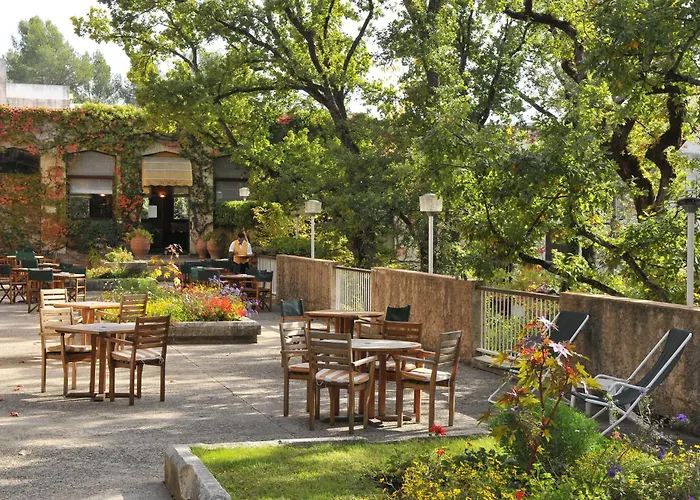 Borghese, The Originals Relais Hotel Gréoux-les-Bains