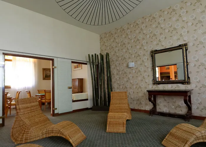 Borghese, The Originals Relais Hotel