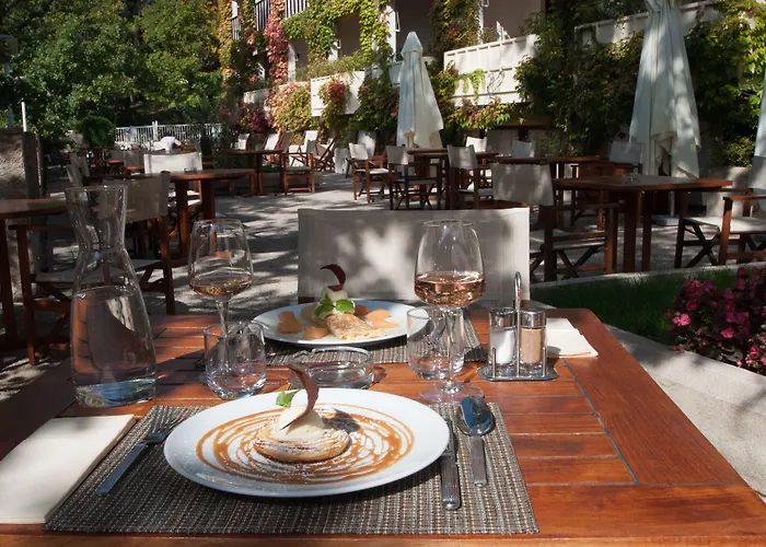 Borghese, The Originals Relais 4* Greoux-les-Bains